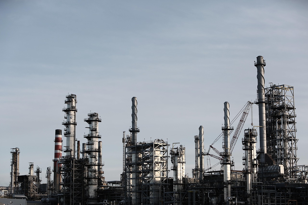 Bond Investors Split Over Ineos as Middle East Turmoil Reshapes Petrochemicals Outlook