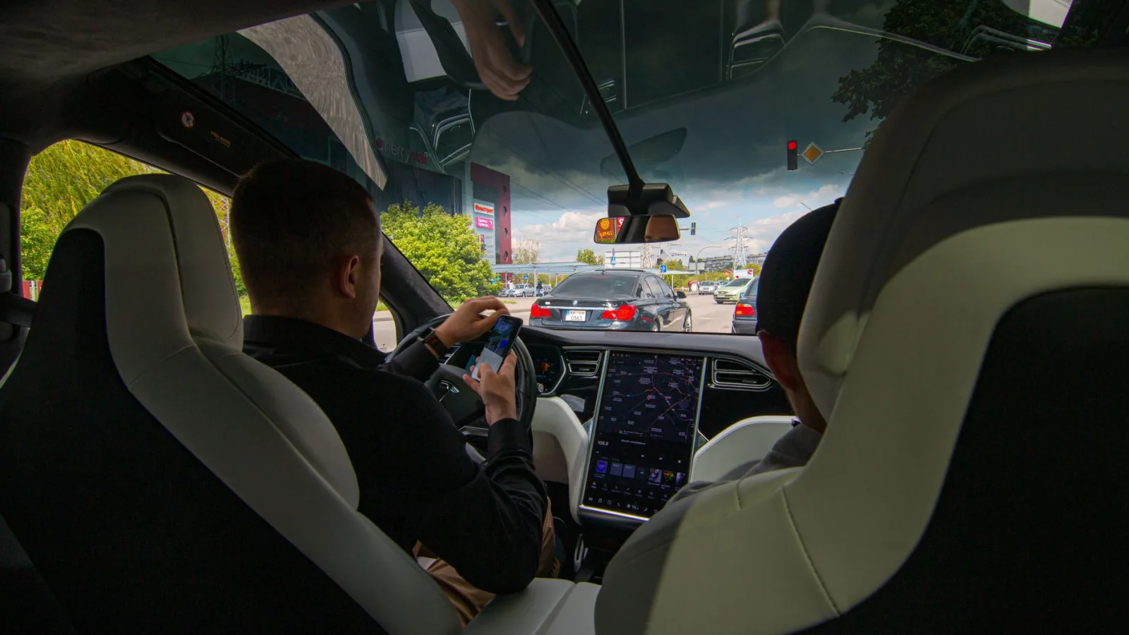 Tesla Owners Report Overheating Computers After Latest FSD Software Update