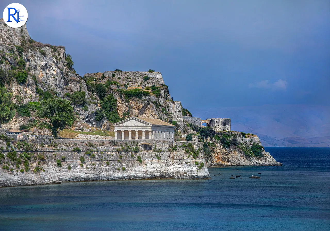 https://cdn.pixabay.com/photo/2022/01/21/17/03/corfu-6955198_1280.jpg