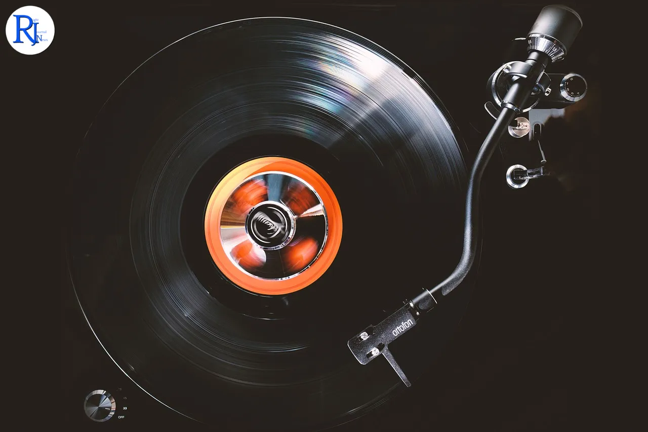 Vinyl Record Enthusiasts Rejoice: Classic Albums See Major Discounts on Amazon