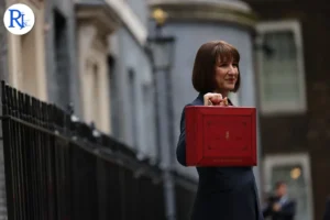 Rachel Reeves admits she rented out London home without £945 licence as Starmer backs her