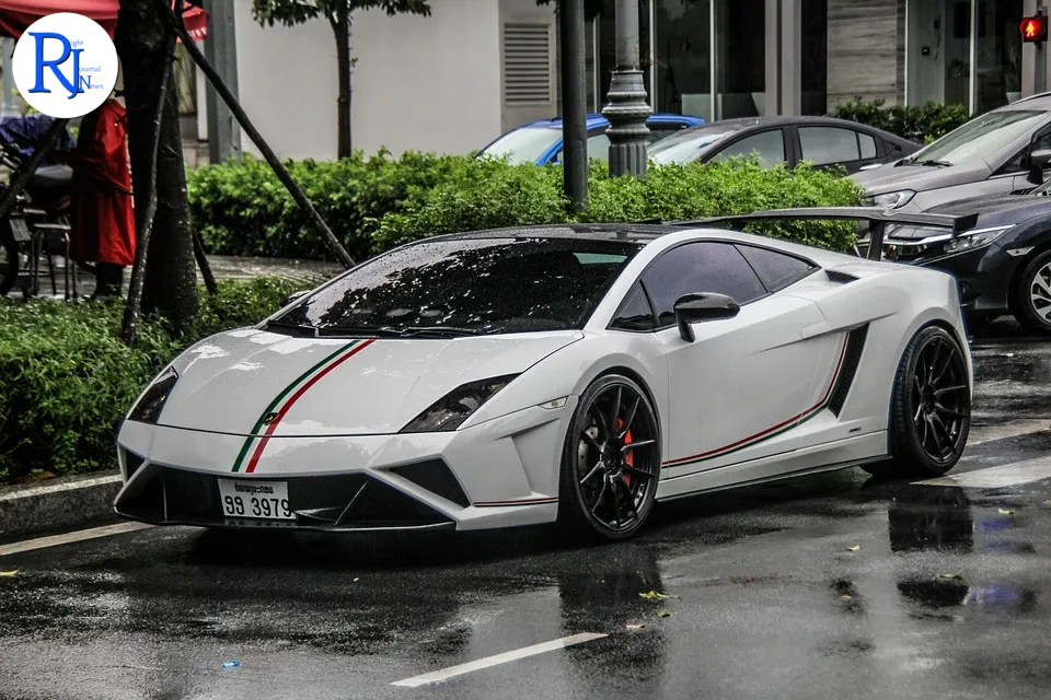 Lamborghini pivots from full electric to plug?in hybrid power as CEO questions EV timing
